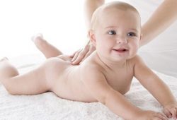 Testis Bayi Tidak Turun? Awas Risiko Kanker & Infertilitas!